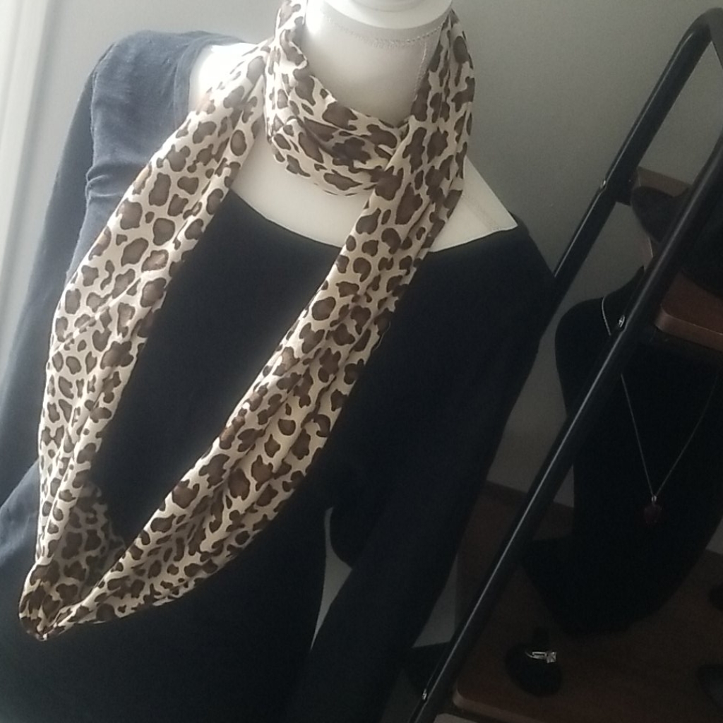 Leopard Animal Print Infinity Loop Scarf-Brown